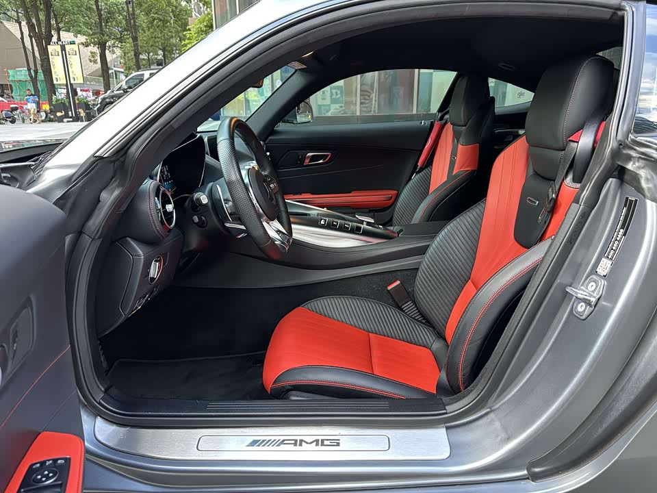 Mercedes-Benz AMG GT