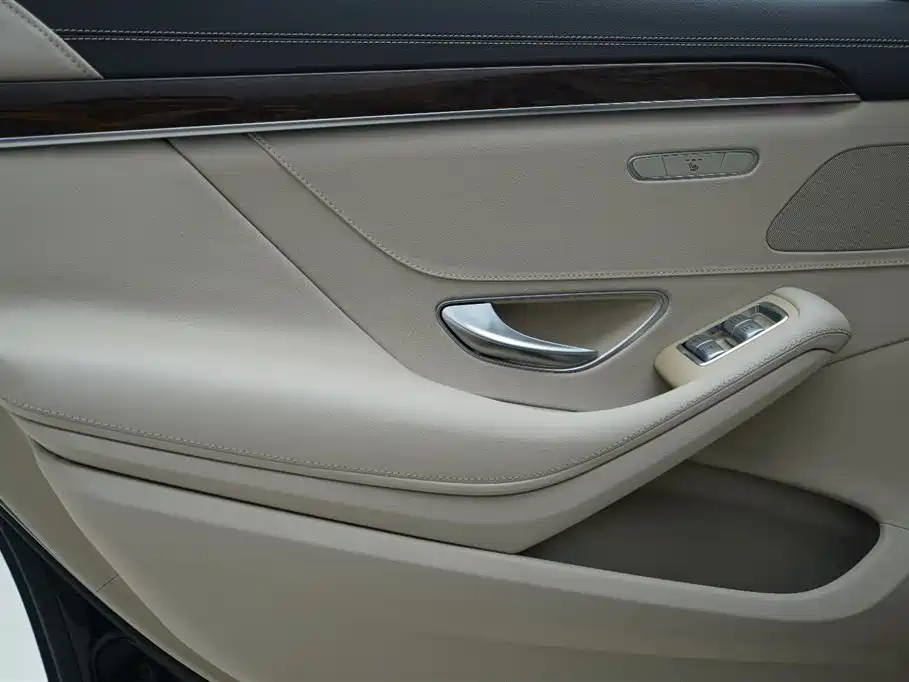 Mercedes-Benz S-class Mercedes-Benz S-class