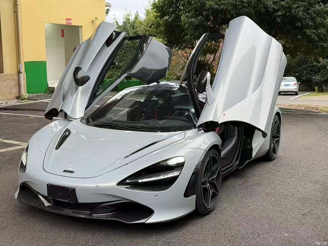 McLaren 720S
