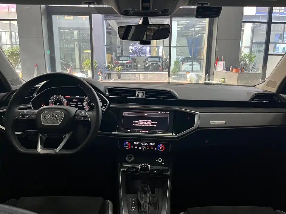 Audi Q3 Audi Q3
