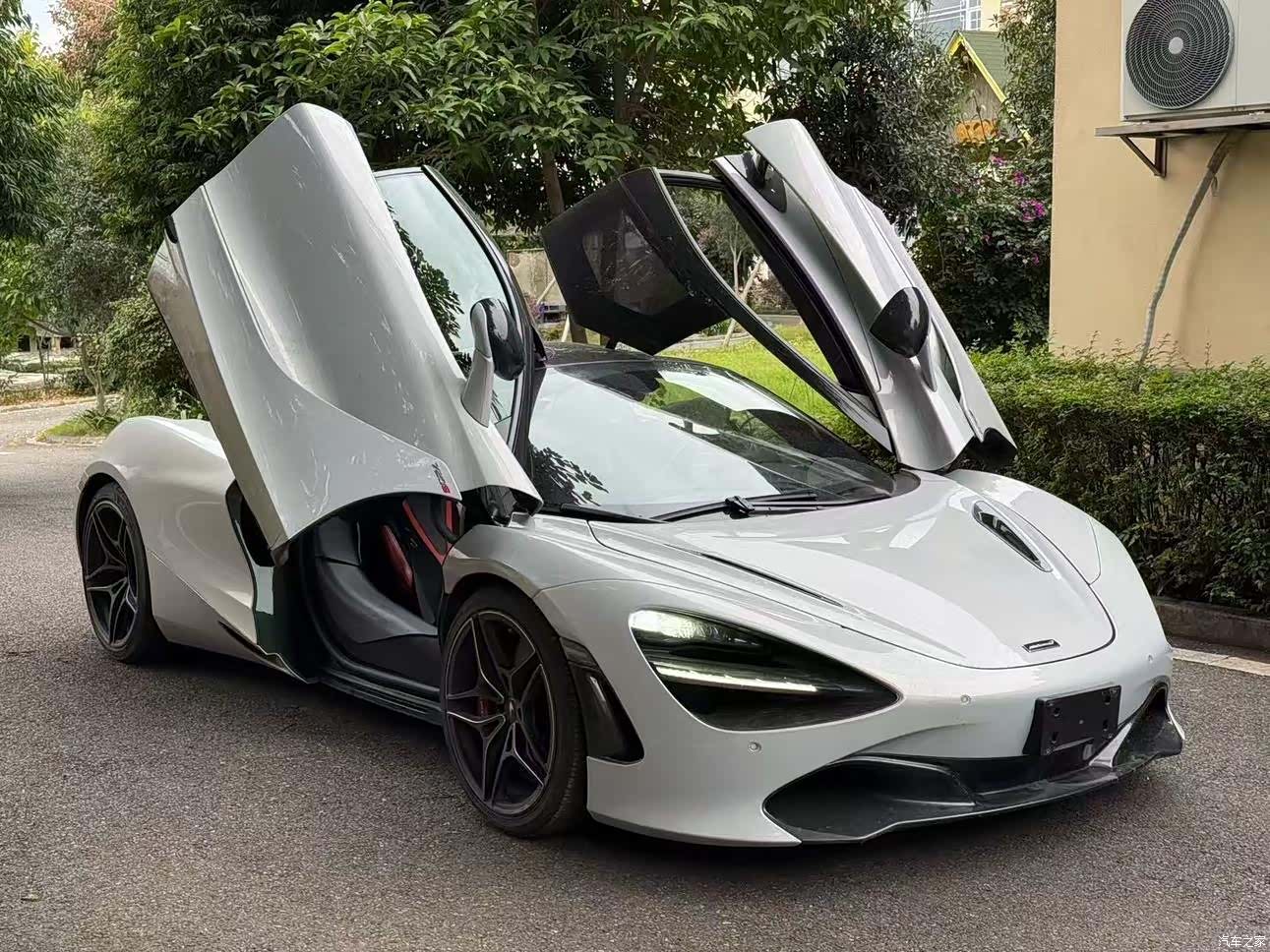 McLaren 720S, 2020 7