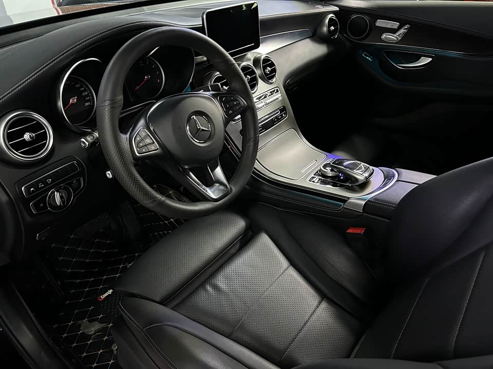 Mercedes-Benz GLC Mercedes-Benz GLC