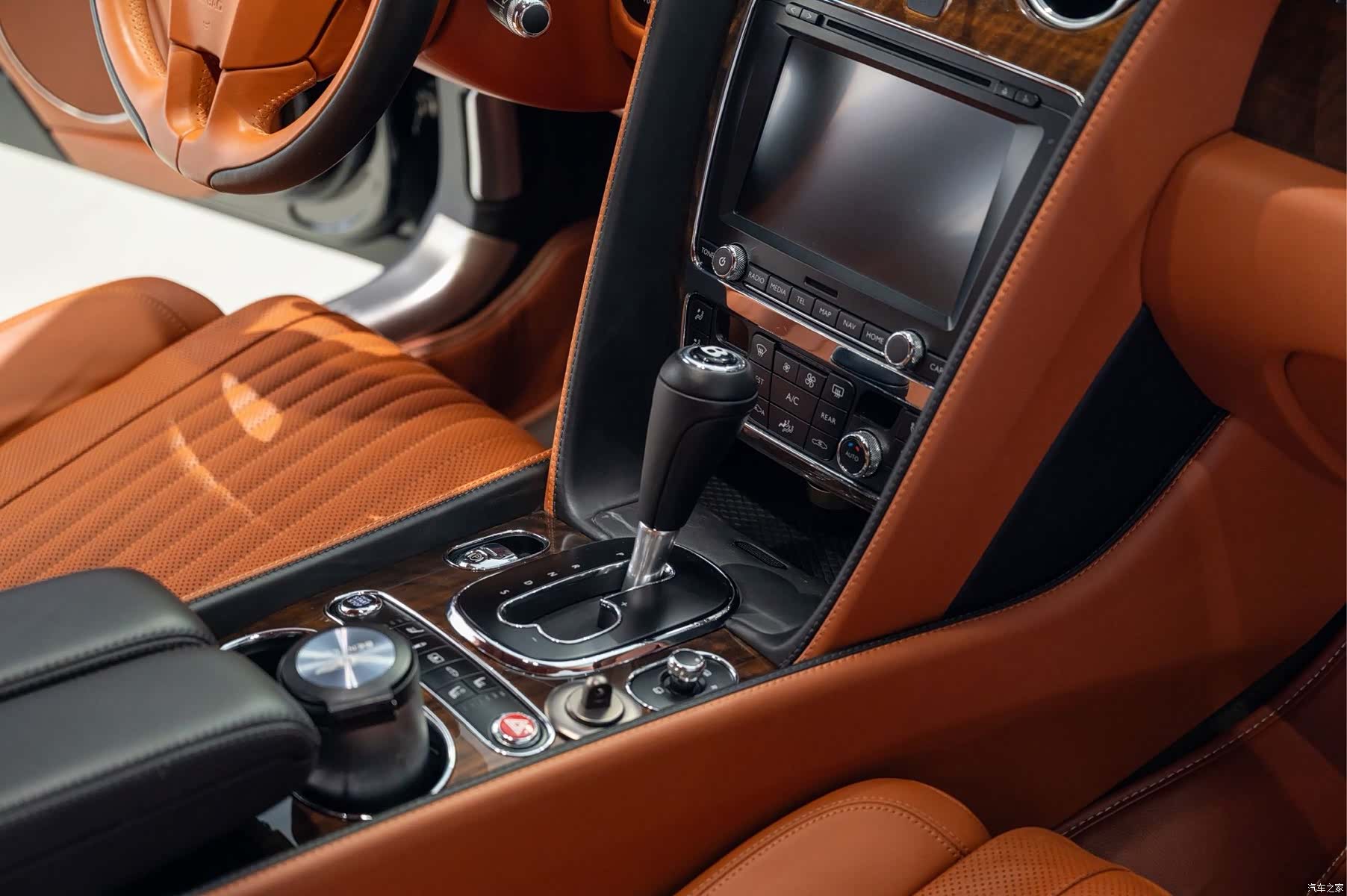 Bentley Flying Spur, 2018 16