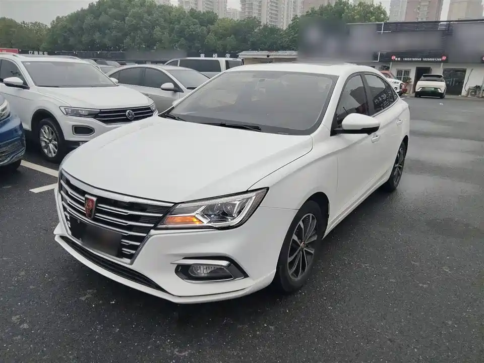 Roewe i5