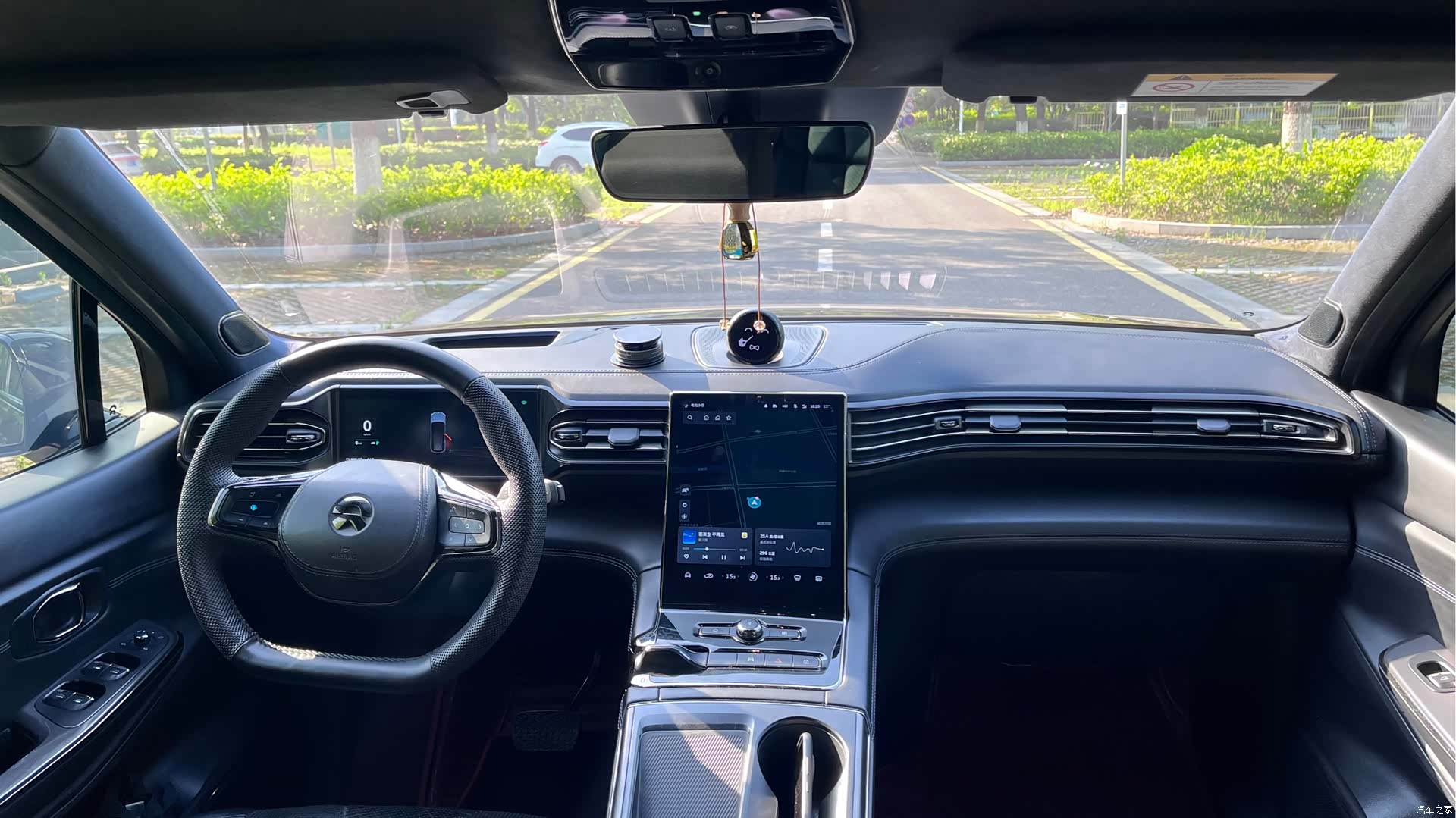 NIO ES8, 2022 11