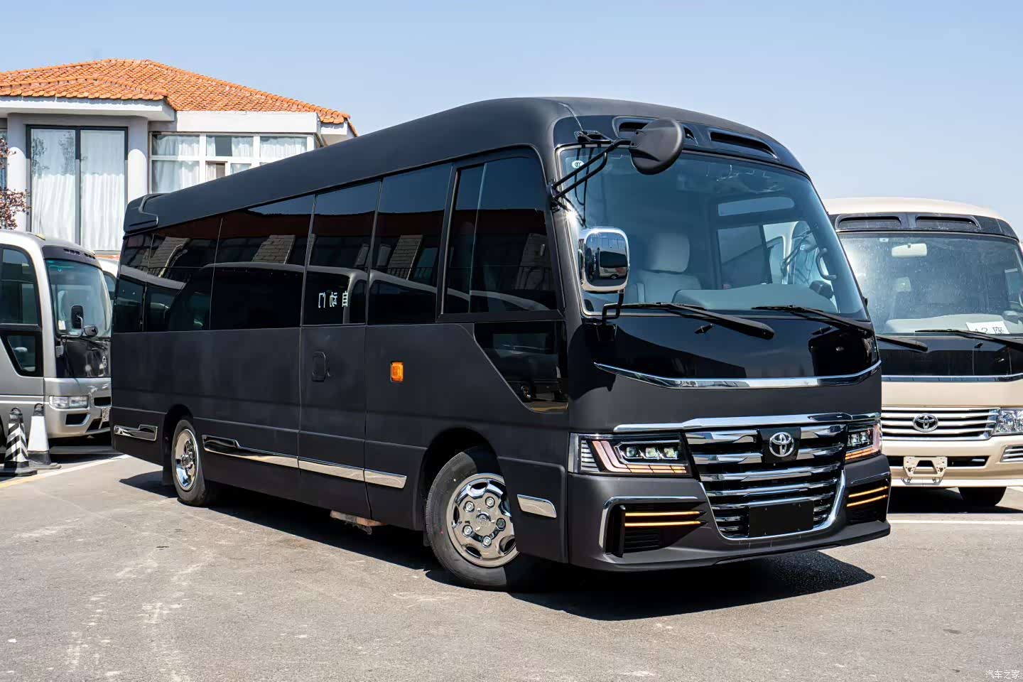 Toyota Coaster, 2019 1