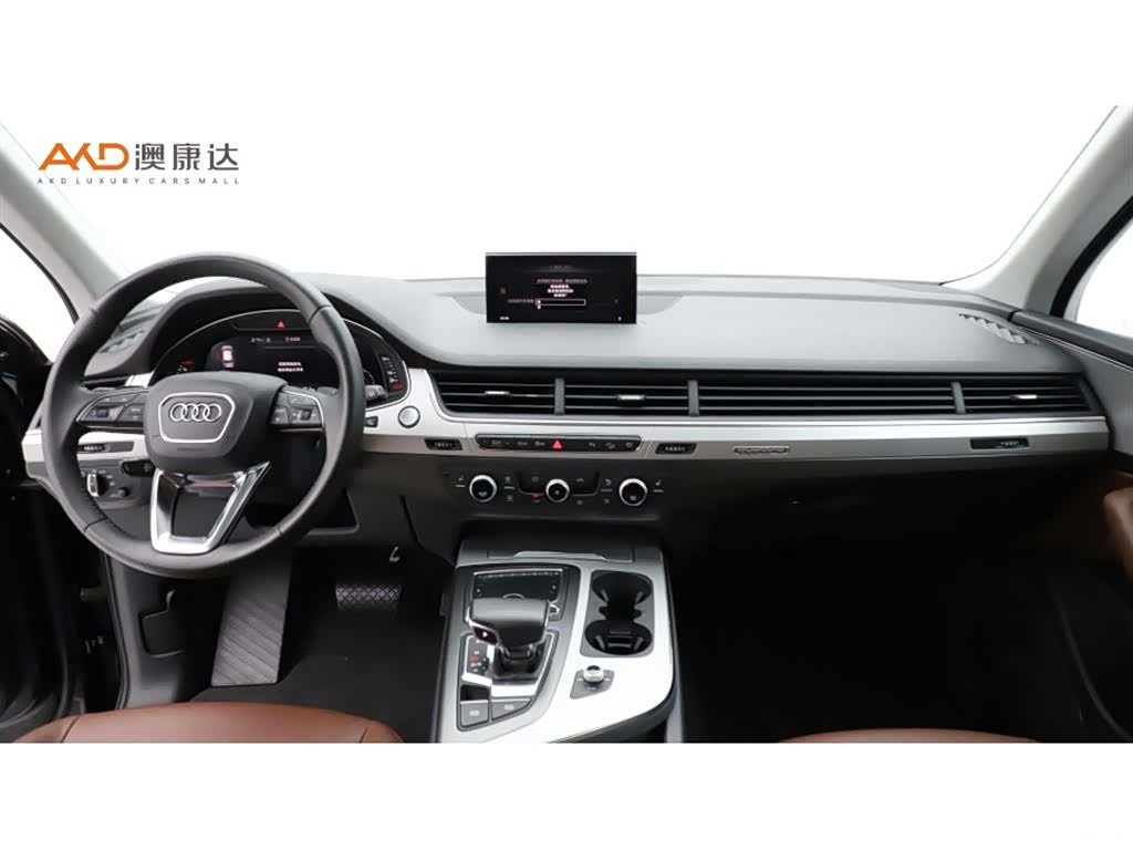 Audi Q7, 2018 все фото