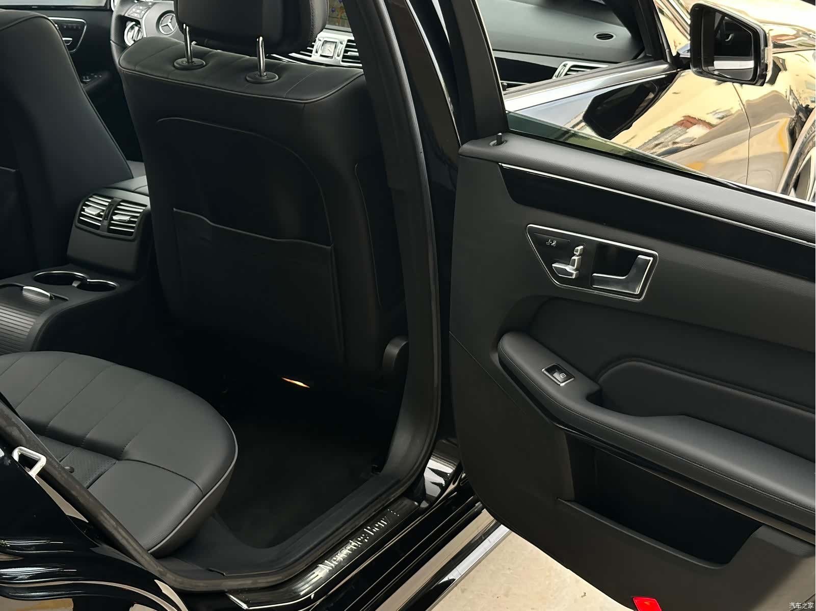 Mercedes-Benz E-Class, 2017 26
