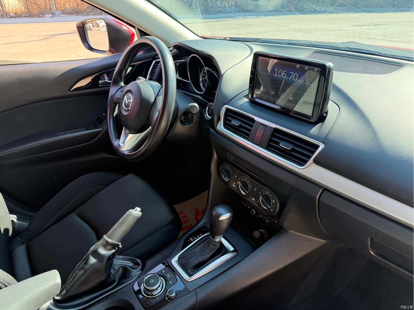 Mazda Mazda3, 2016 8