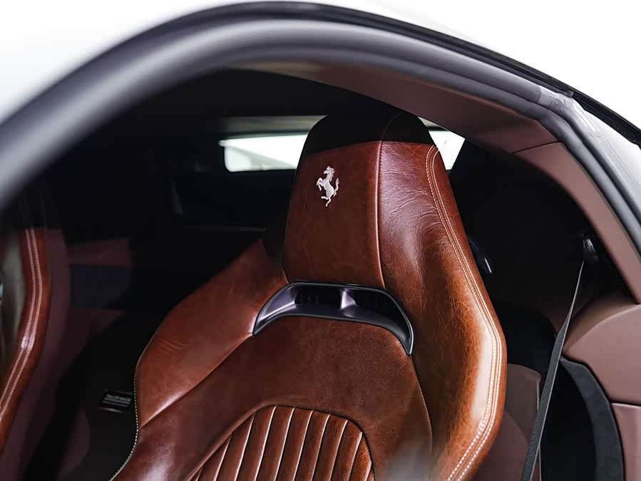 Ferrari SF90 2023, фото 18