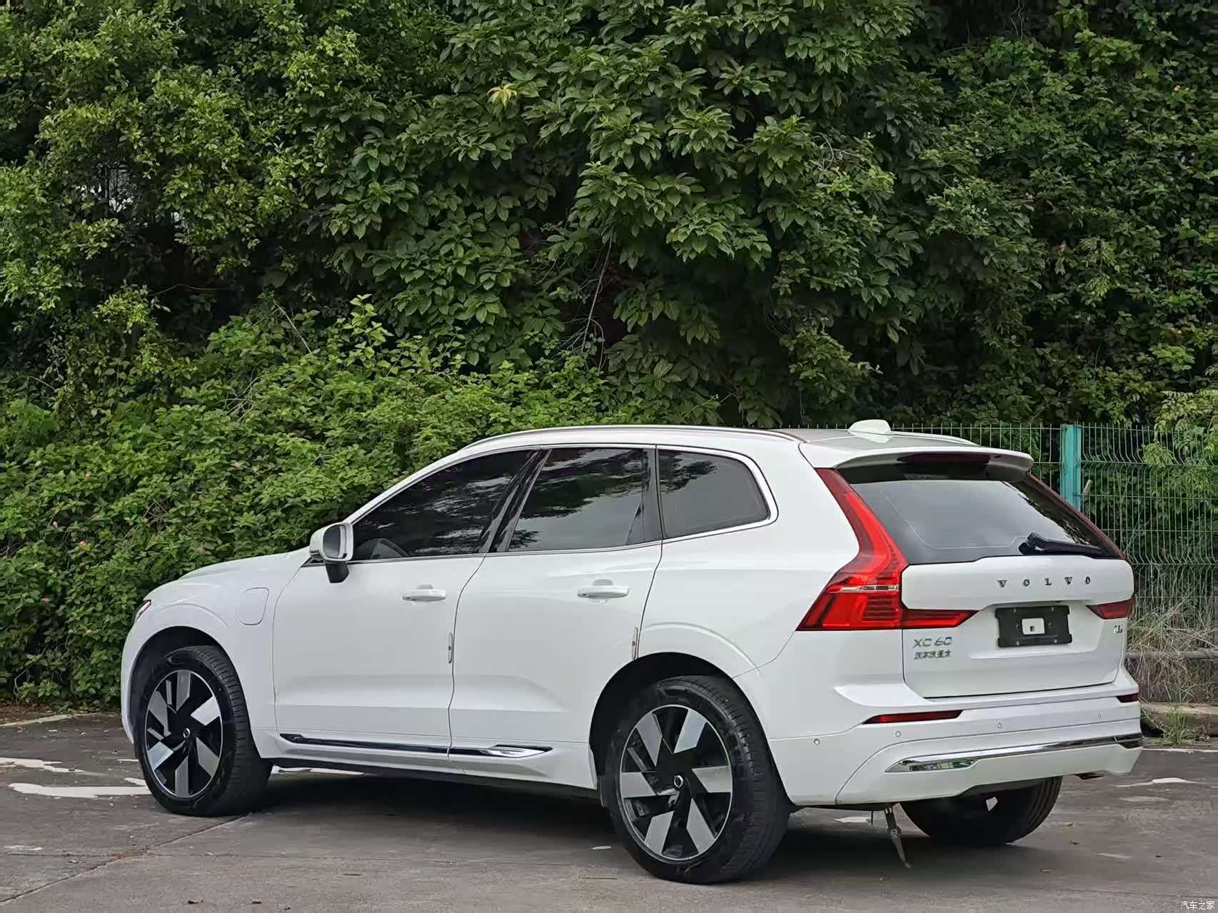 Volvo XC60, 2024 4