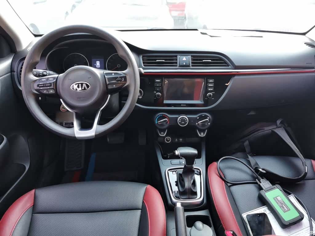 Kia KX, 2018 10