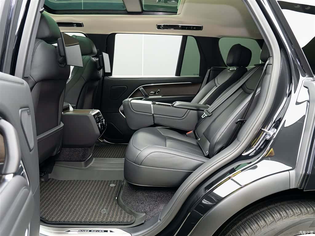 Land Rover Range Rover, 2026 11