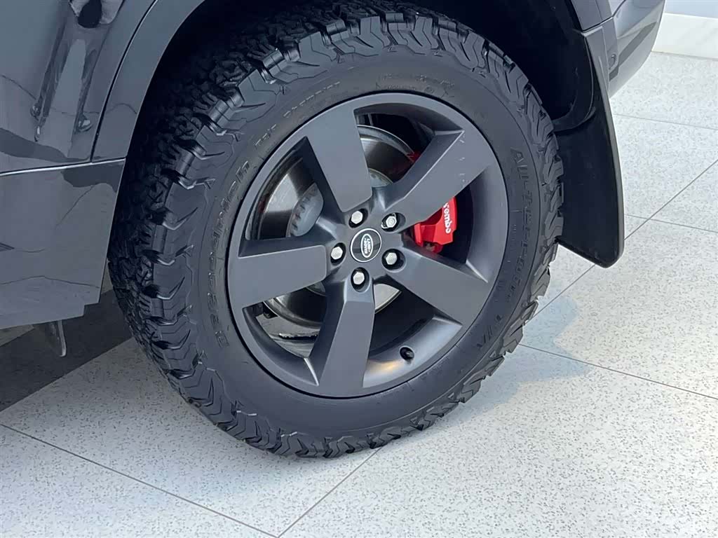 Land Rover Defender, 2024 27