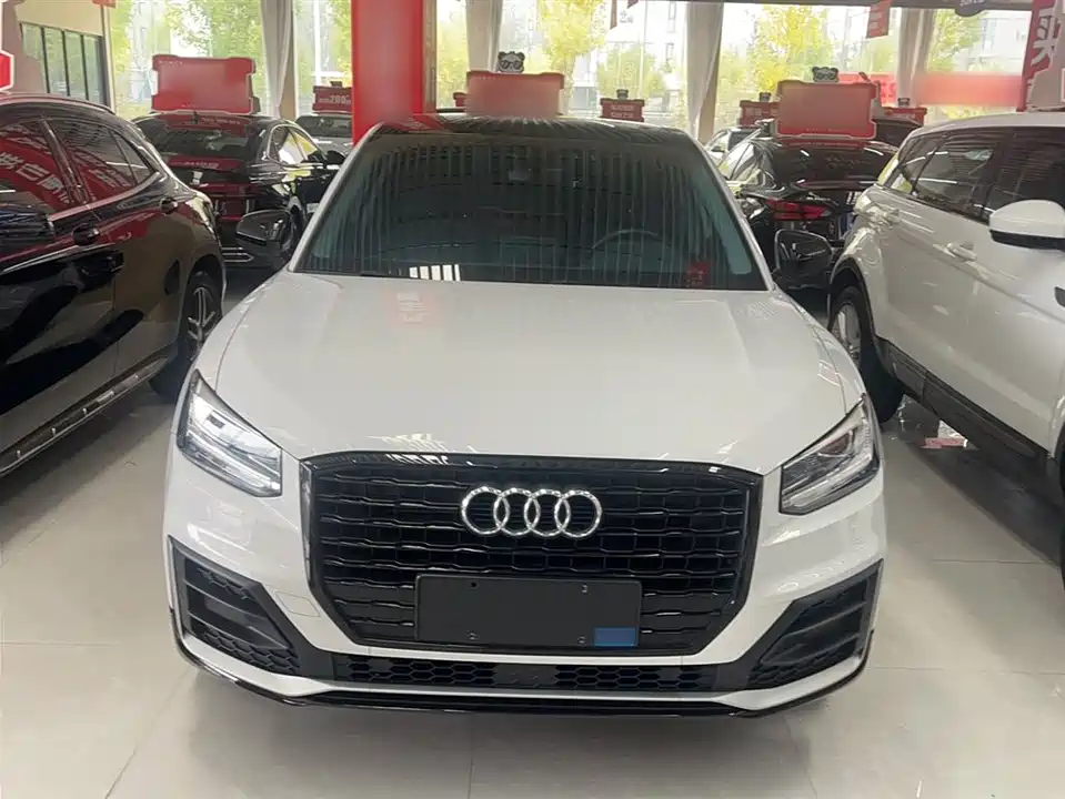 Audi Q2L