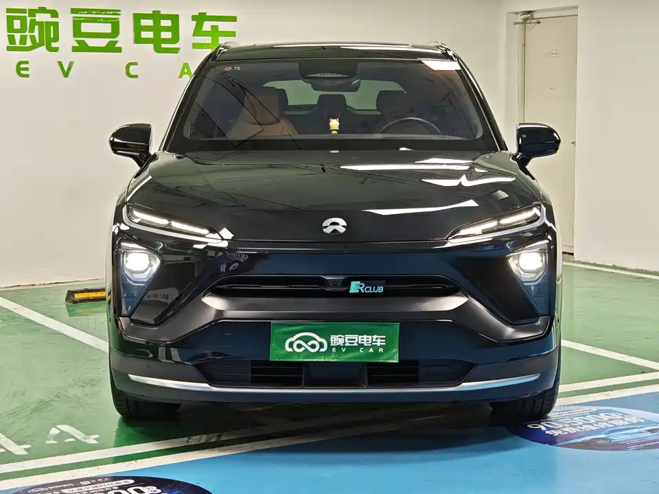 NIO ES6