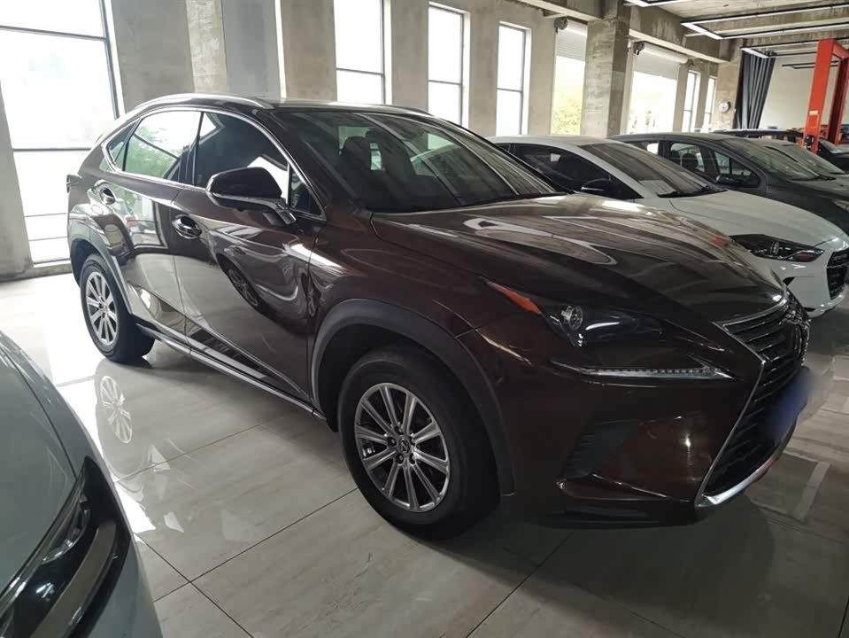 Lexus NX