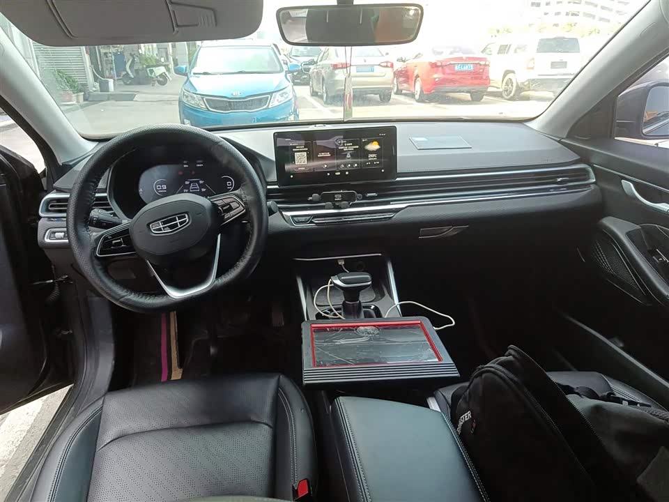 Geely Emgrand Geely Emgrand