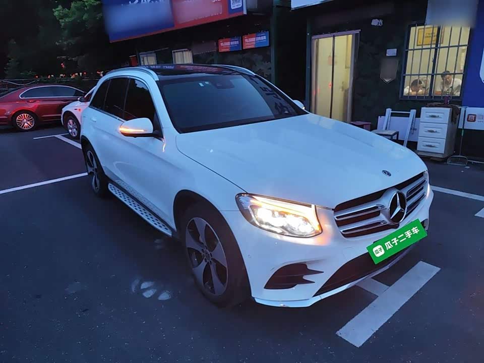 Mercedes-Benz GLC Mercedes-Benz GLC