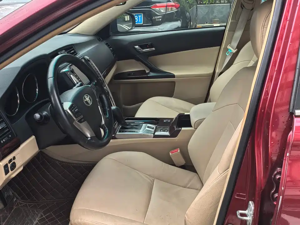 Toyota Reiz Toyota Reiz