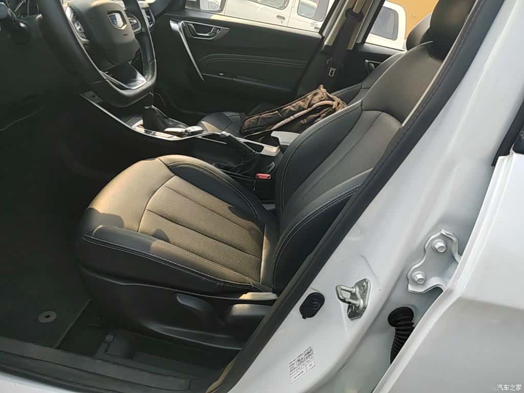 Geely X3, 2020 15