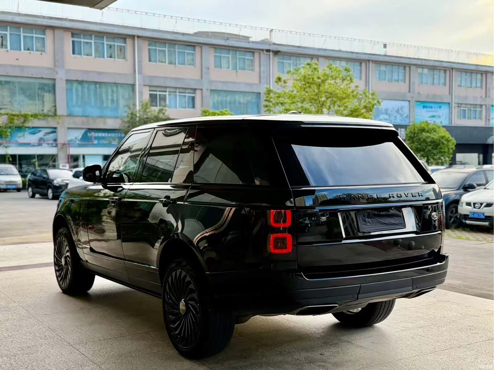 Land Rover Range Rover, 2013 10