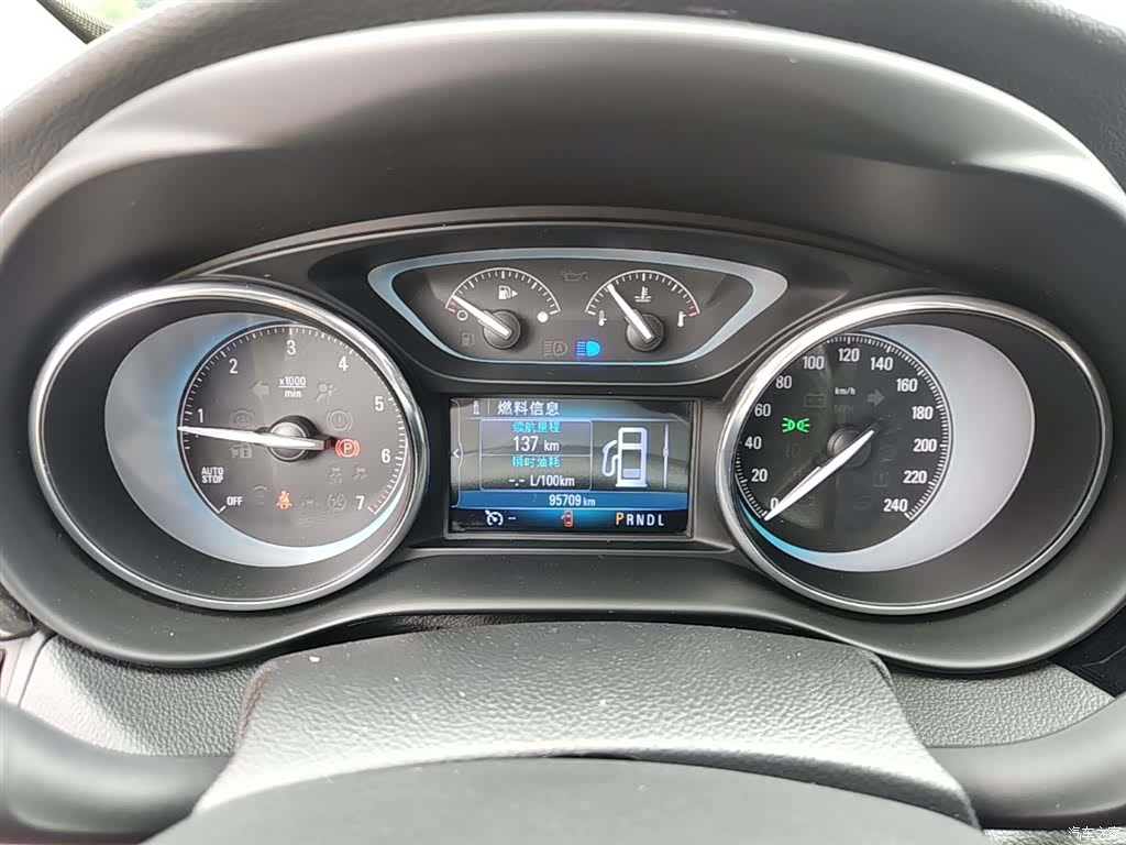 Buick Envision Plus, 2017 12