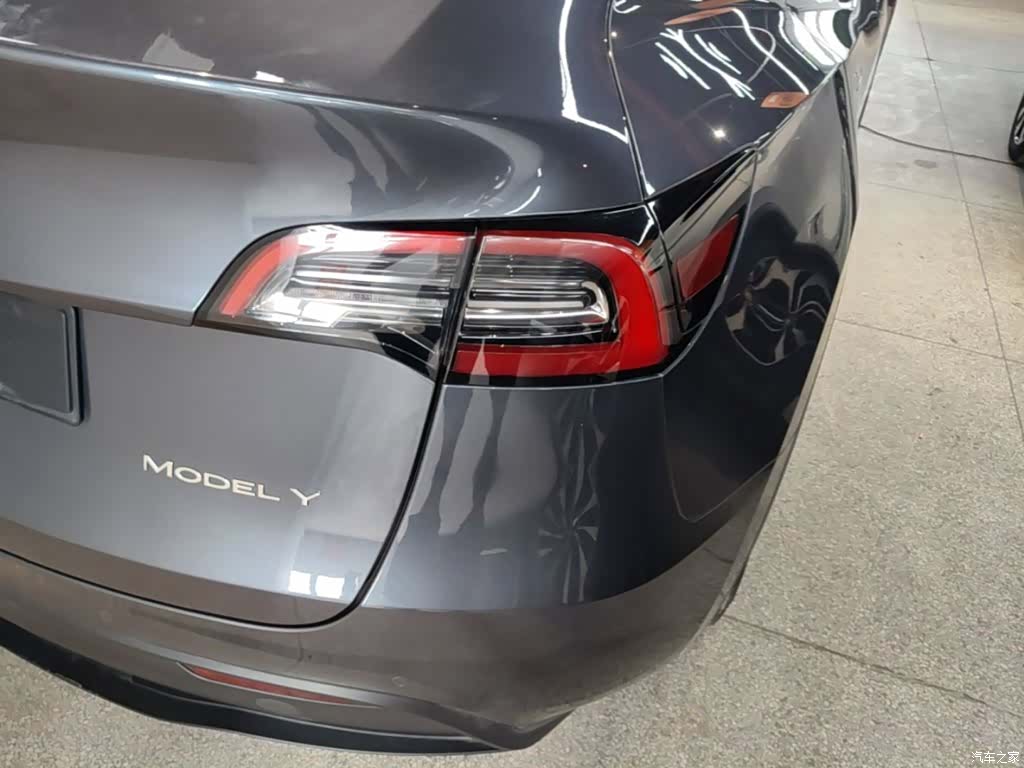 Tesla Model Y, 2022 8