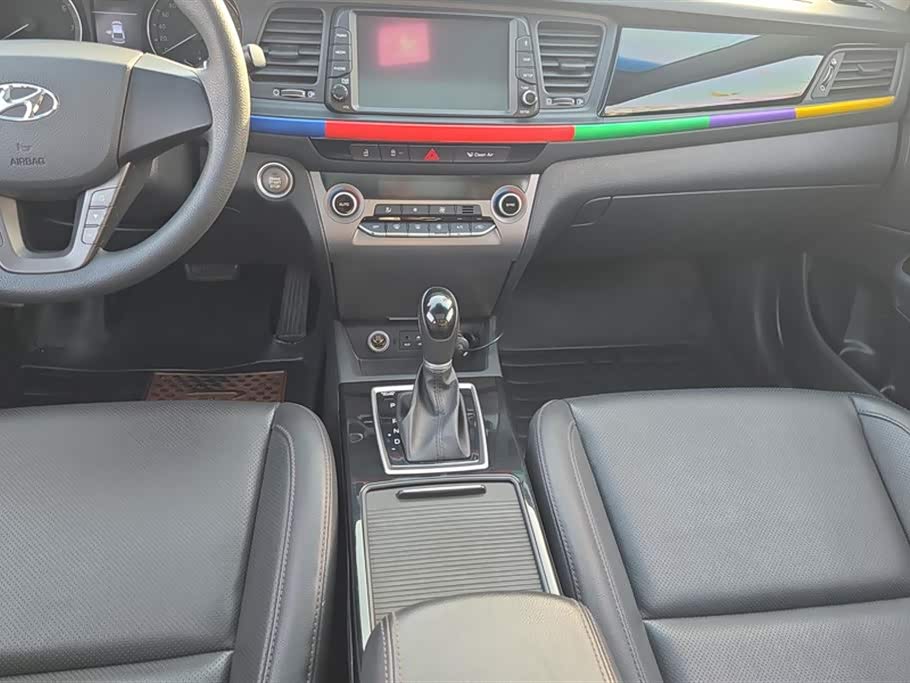 Hyundai Name picture