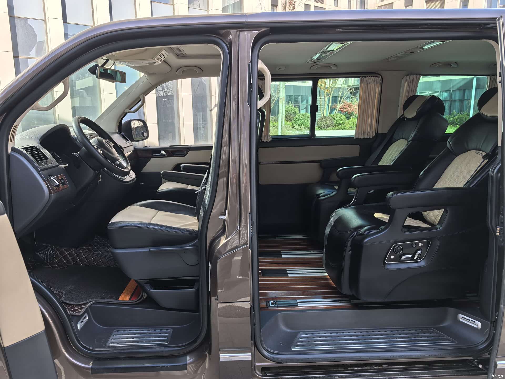 Volkswagen 65, 2016 10