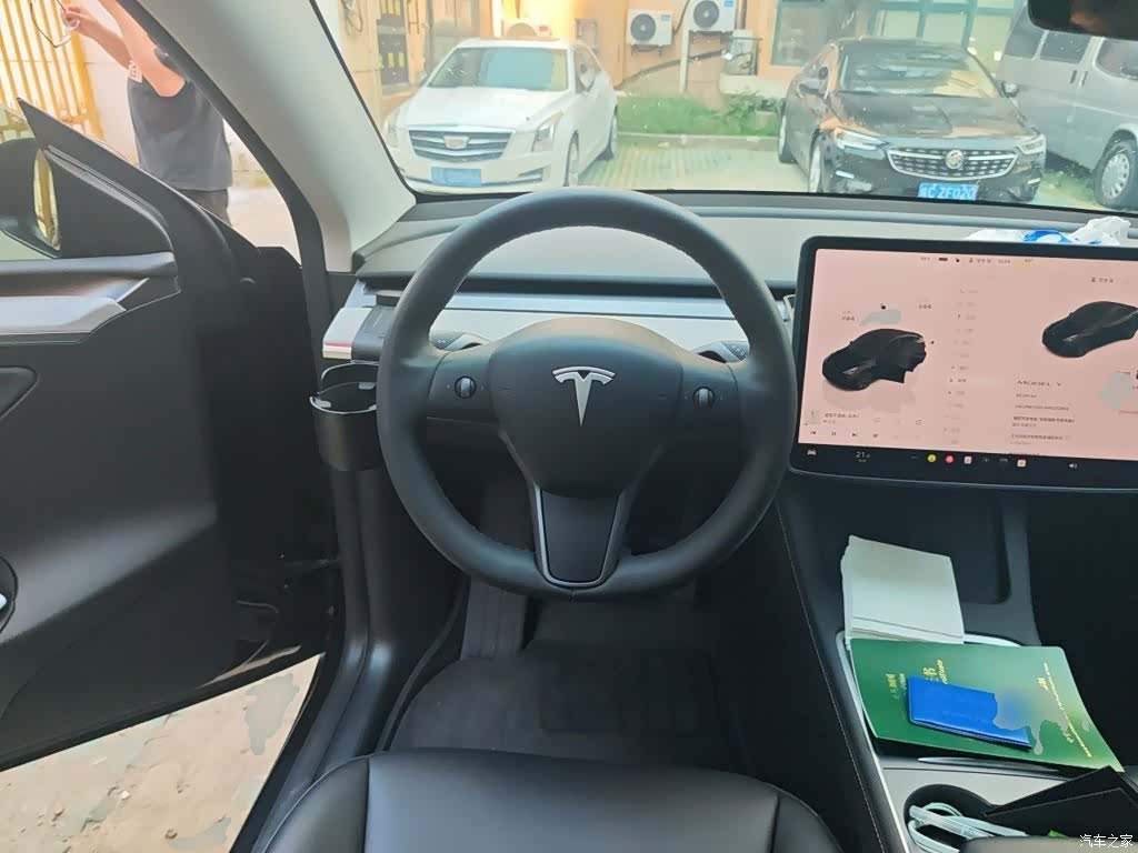 Tesla Model Y, 2023 6