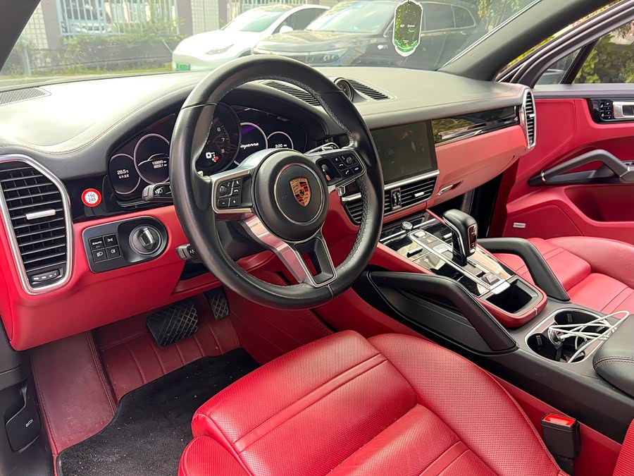 Porsche Cayenne 2020, фото 9