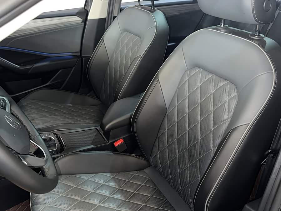Volkswagen Sagitar 2023, фото 12
