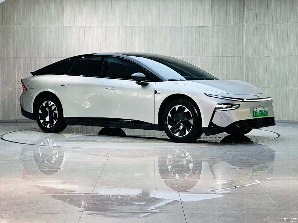 Xpeng P7, 2025 3