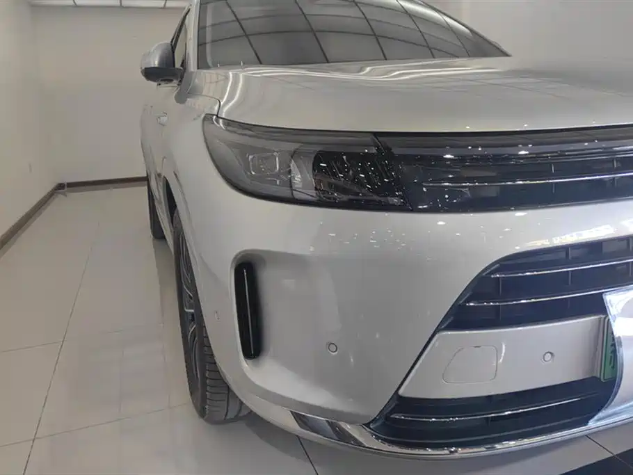 AITO Ask the world M7