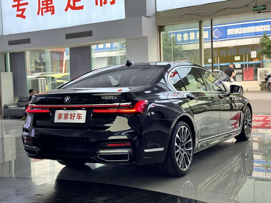BMW 7-Series 2021, фото 18