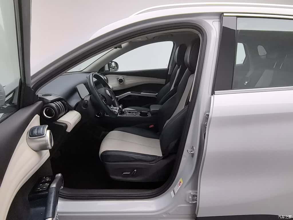BYD Yuan, 2022 10
