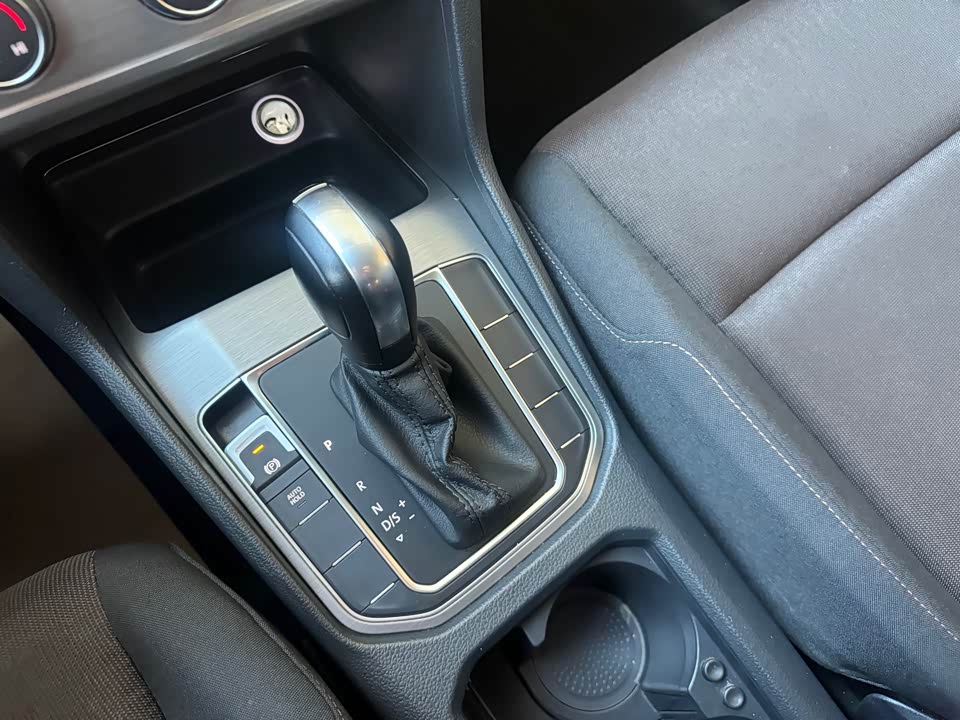 Volkswagen Golf*Jiayu