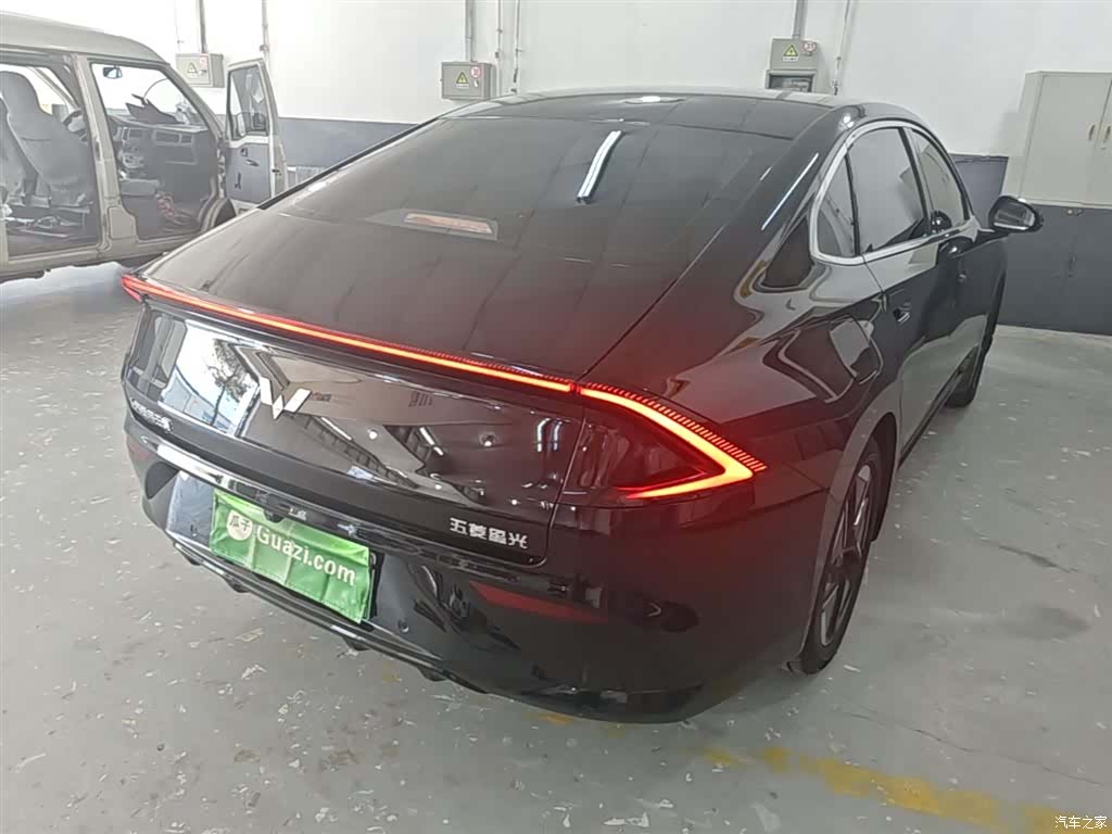 Wuling Starlight, 2025 7