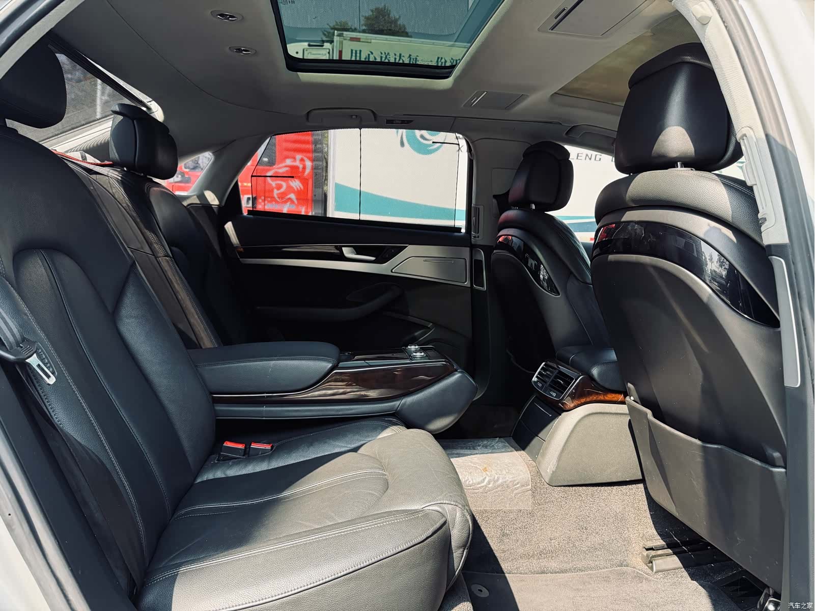 Audi A8L, 2015 23