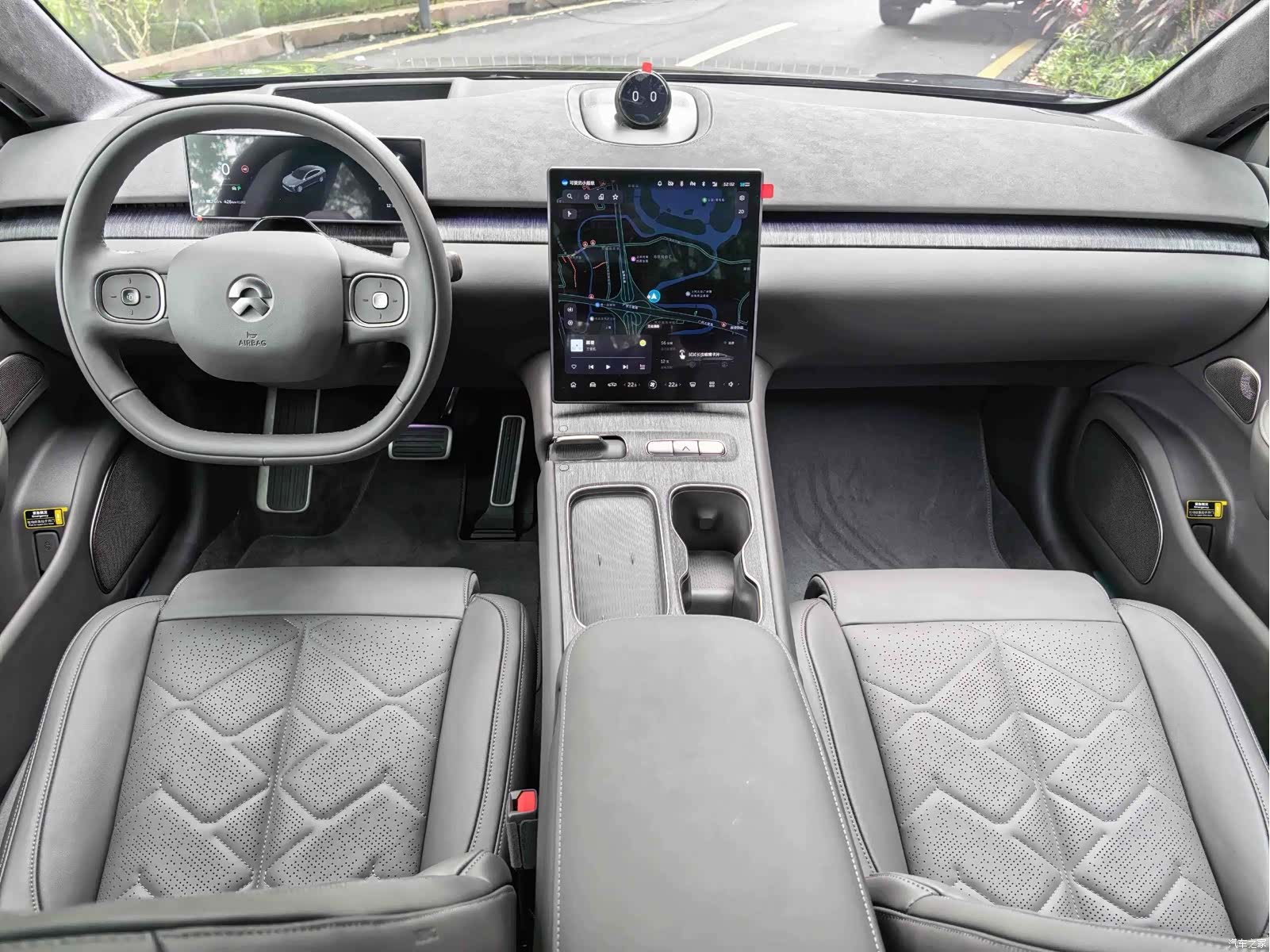 NIO ET7, 2026 12