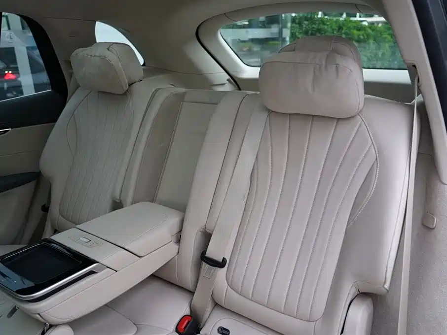 Mercedes-Benz EQS SUV