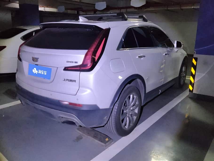 Cadillac XT4