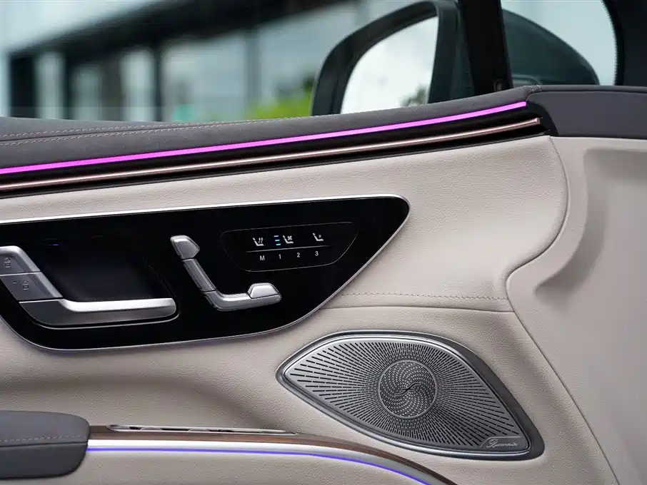 Mercedes-Benz EQS SUV