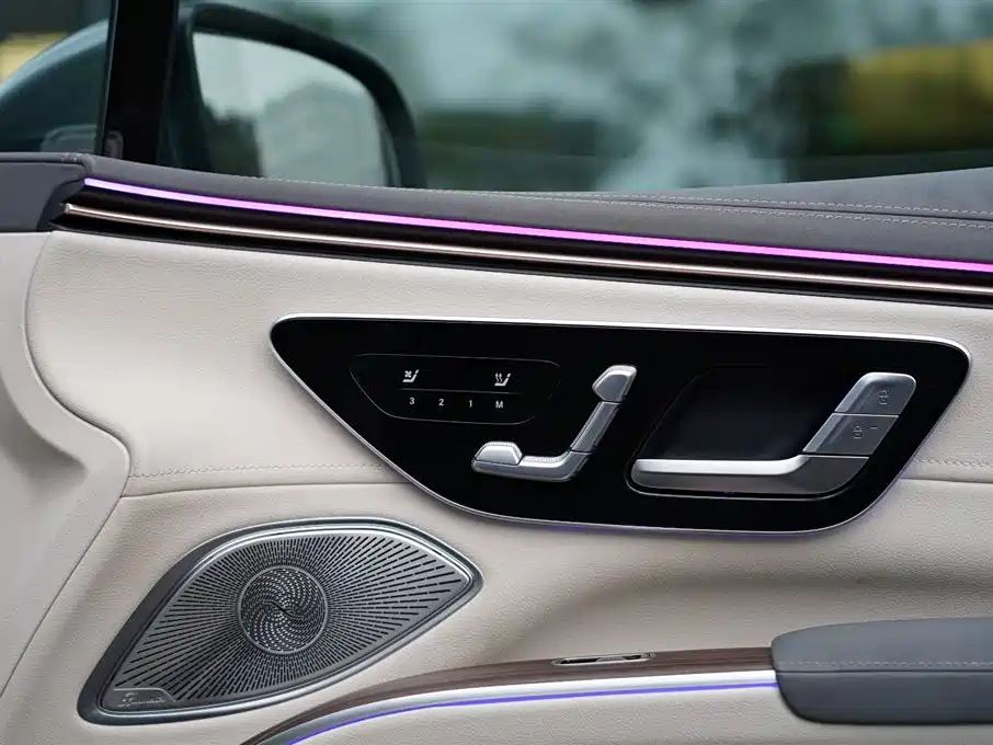 Mercedes-Benz EQS SUV