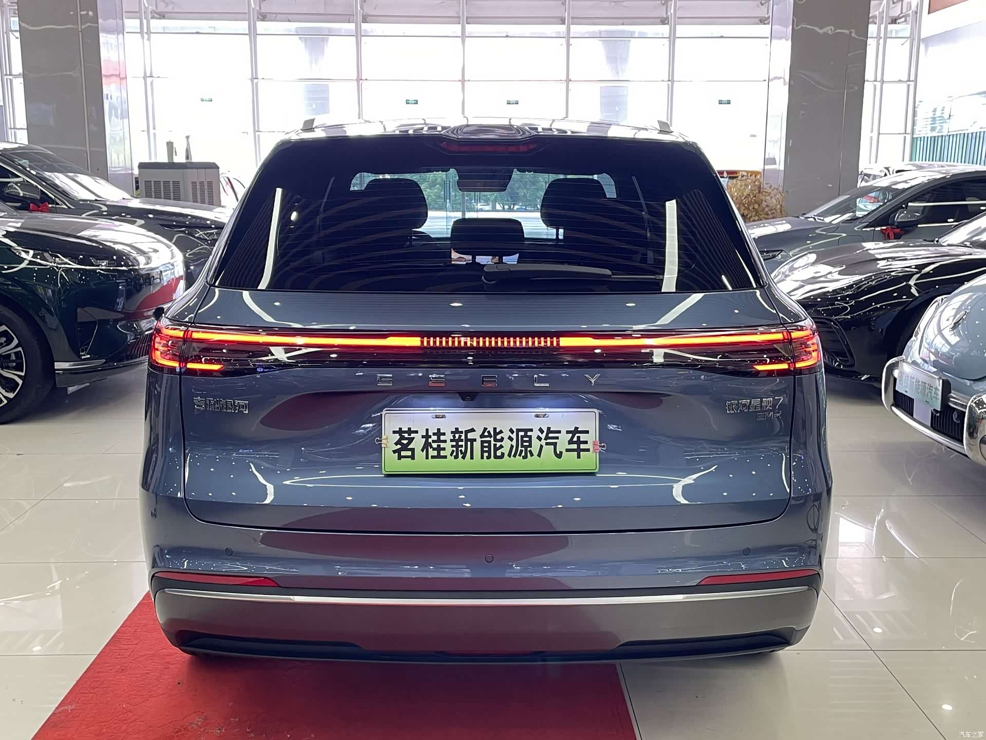 Geely 7, 2025 все фото