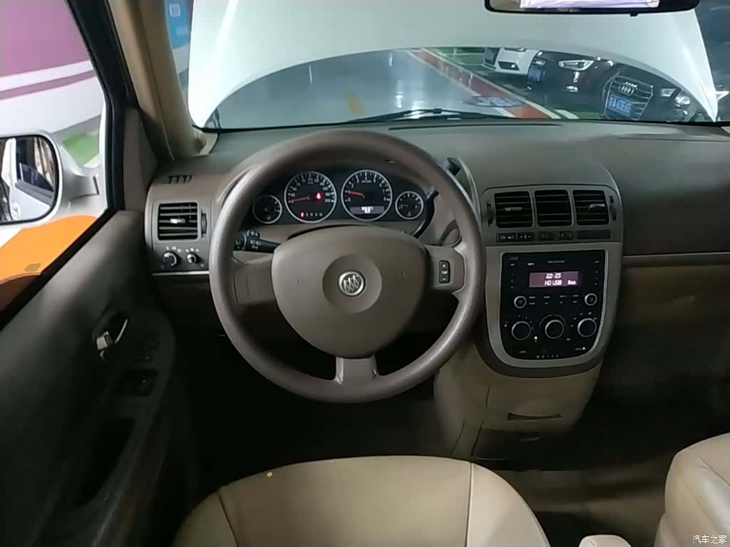 Buick GL8, 2016 11