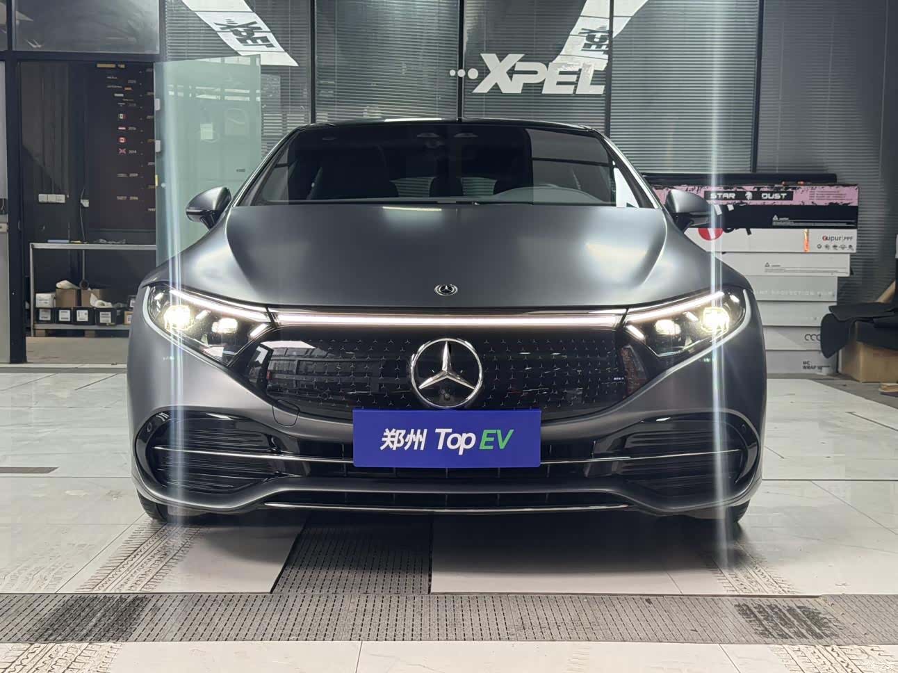 Mercedes-Benz EQS, 2023 3