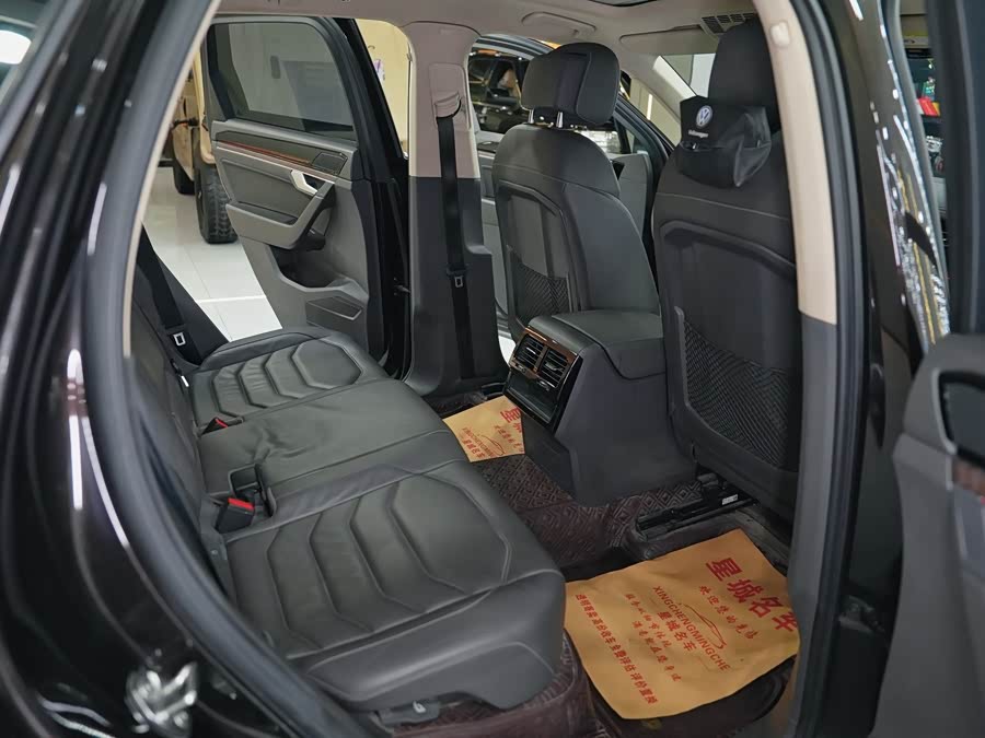 Volkswagen Touareg 2019, фото 12