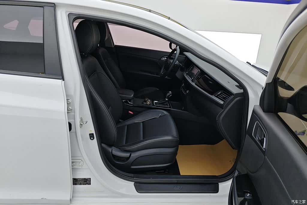 Hyundai GLS, 2018 8